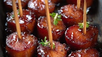 Karamellisierte Kielbasa Happen